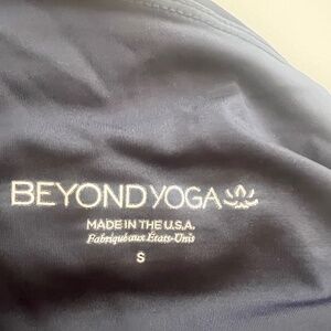 Beyond yoga, black, velvet leggings, size small